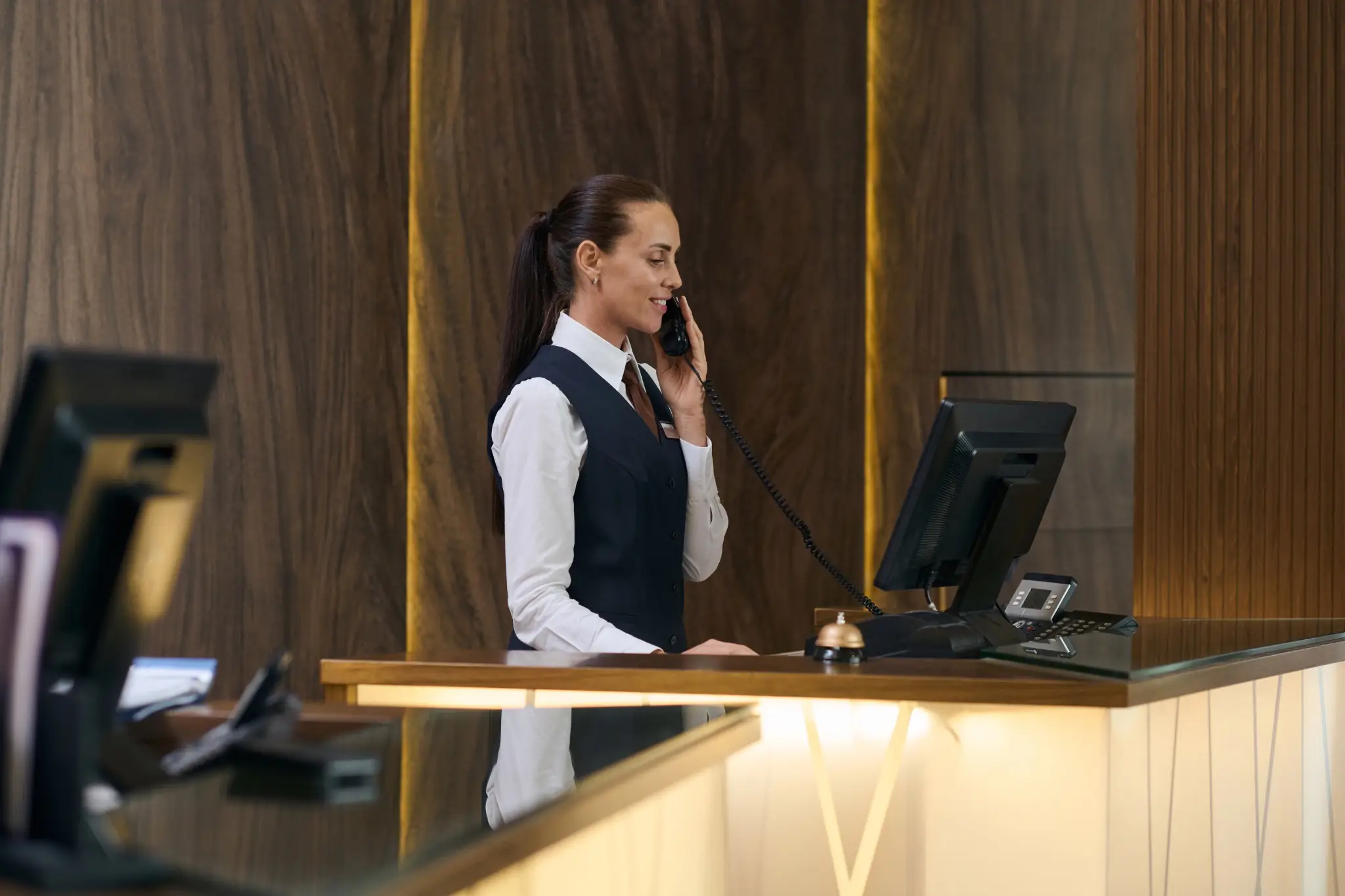 Hotel reception using AI technology